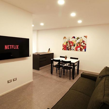 Hosting Studio - 2 Sondrio Exterior photo