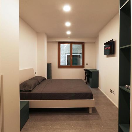 Hosting Studio - 2 Sondrio Exterior photo